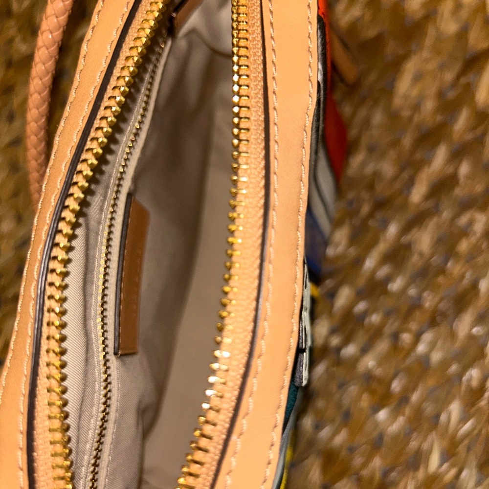 Tory Burch McGraw Stripe Crossbody Purse - Picture 4 of 9